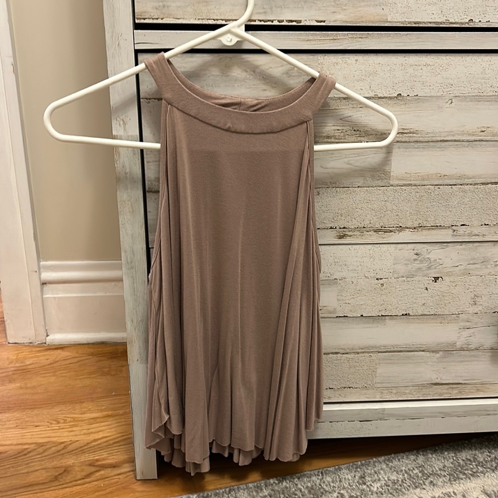 Flowy Tank